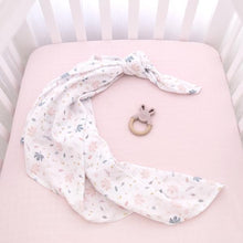 Load image into Gallery viewer, ORGANIC MUSLIN SWADDLE &amp; TEETHER BOTANICAL 
