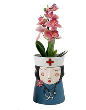 Load image into Gallery viewer, PLANTER MEDI-GIRL BLK HAIR.

